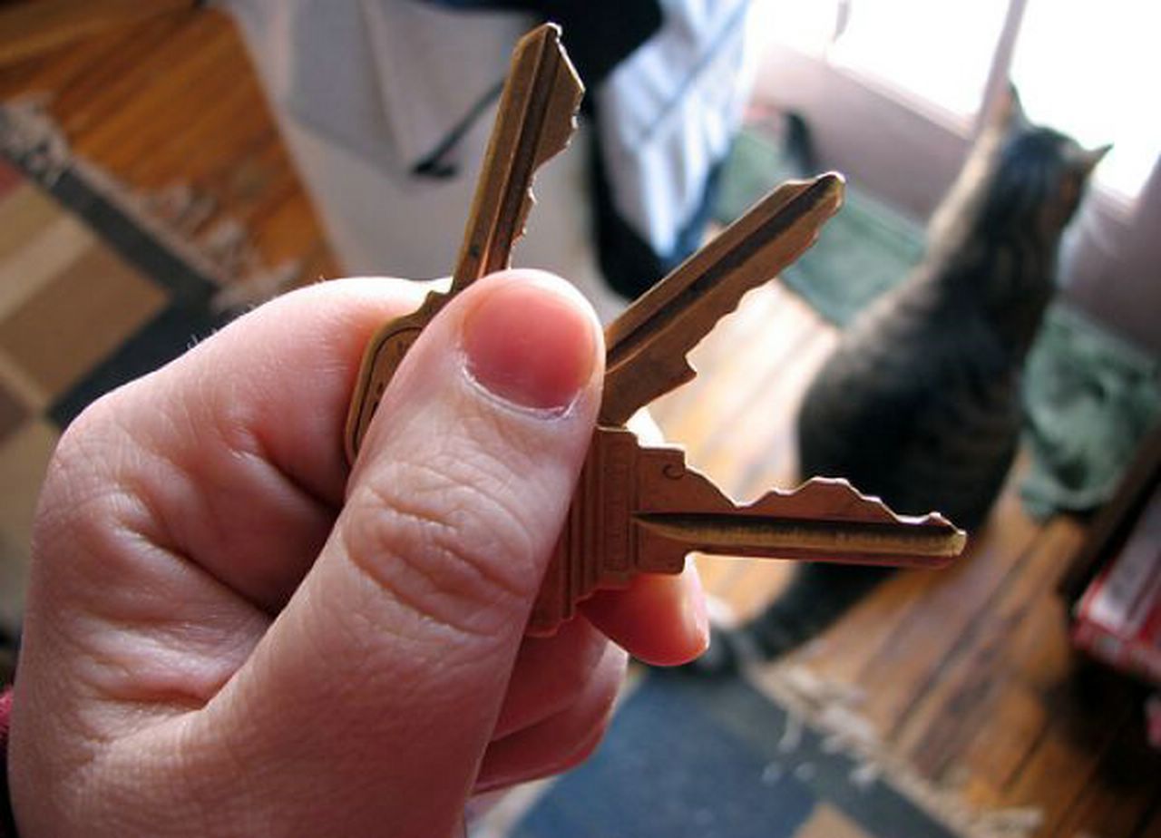 В Кировской области дети-сироты смогут получить жильё по месту профучебы.