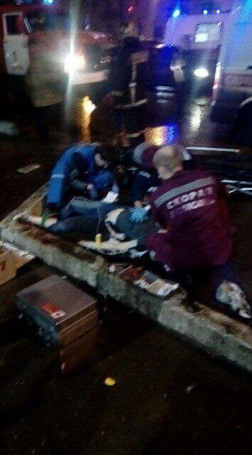 На Октябрьском проспекте иномарка сбила людей на пешеходном переходе.