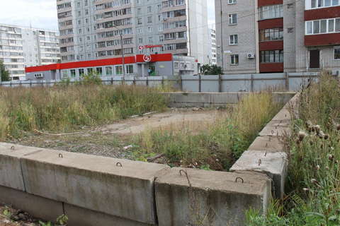 В Кирове стоят 12 опасных заброшенных стройобъектов (ФОТО) 