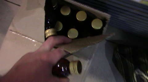 В Кирове в круглосуточном магазине незаконно торговали алкоголем (ФОТО)