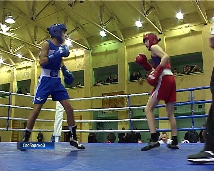 В Слободском прошел межрегиональный турнир по боксу
