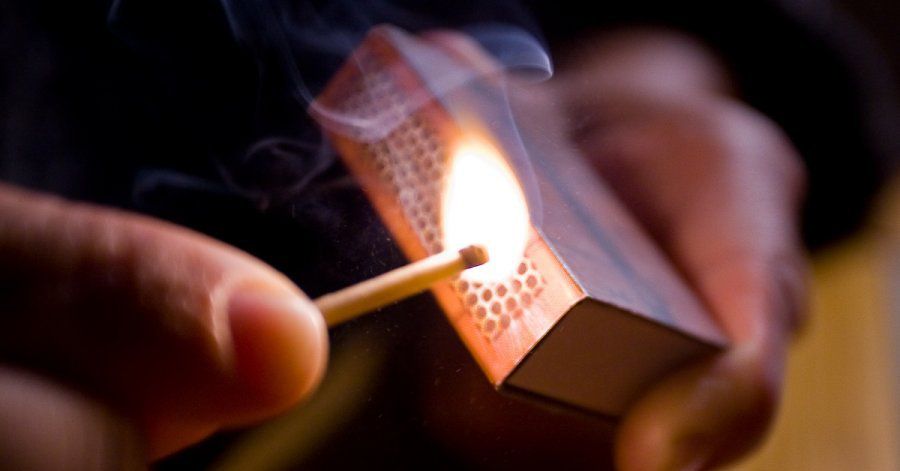 В Кирове мужчина попытался поджечь дом своего приятеля.