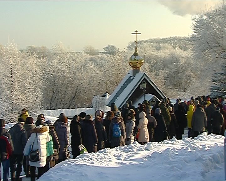 Православный мир отмечает великий праздник Крещения Господня