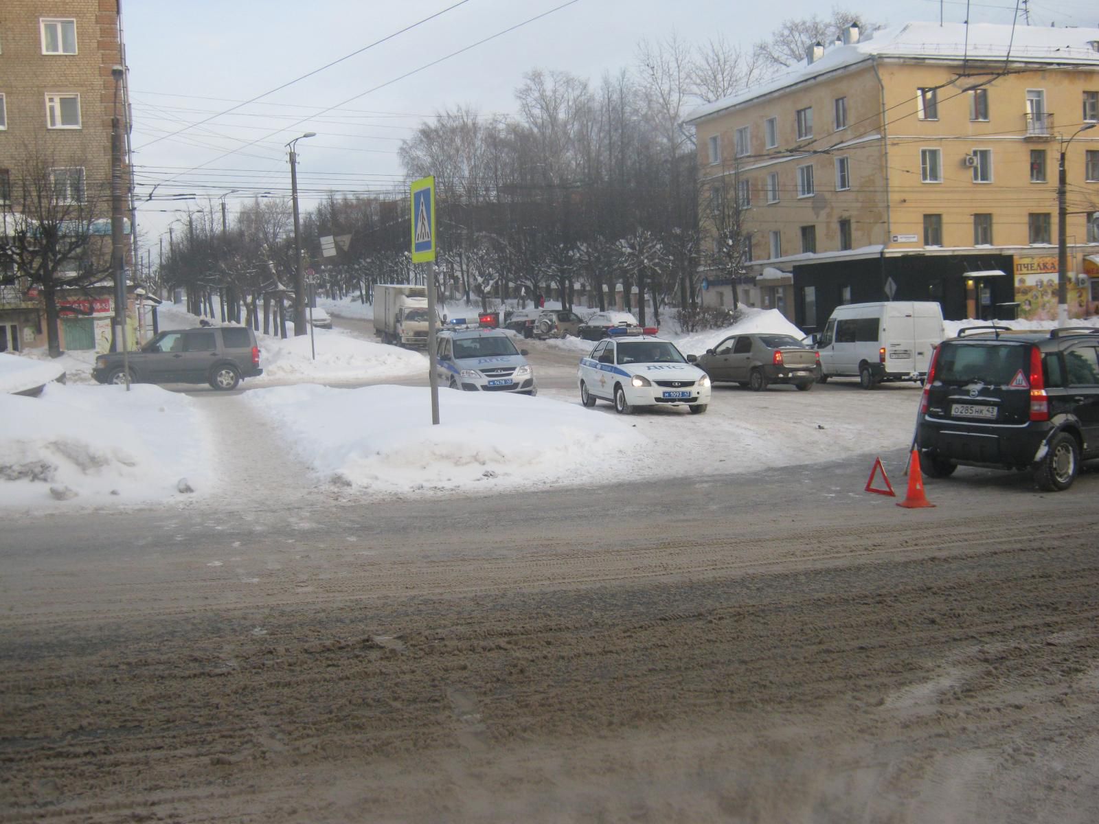 В Кирове иномарка сбила 82-летнюю женщину.