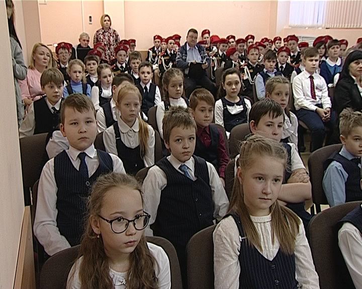 Кировские школьники пообщались с жителями блокадного Ленинграда