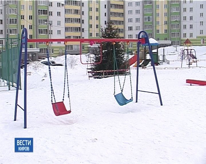 В городе Кирове выбрали самые красивые зимние дворы