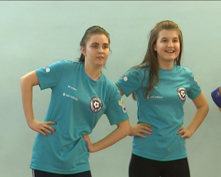 В Нововятской школе-интернате №1 прошла зарядка с чемпионом мира по кикбоксингу