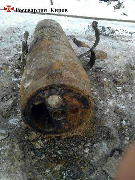 В Вятскоплянском районе в металлоломе нашли 500-килограммовую авиабомбу.