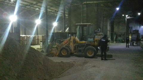 В Кирове расследуют обстоятельства гибели 30-летнего рабочего промпредприятия.