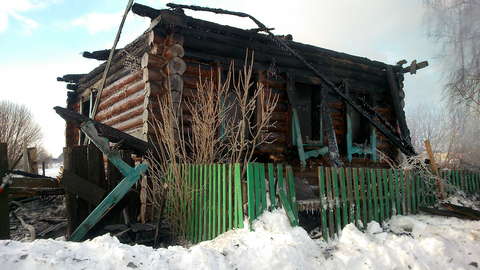 В следственном комитете выясняют обстоятельства гибели людей на пожарах в Малмыже и Уржумском районе.