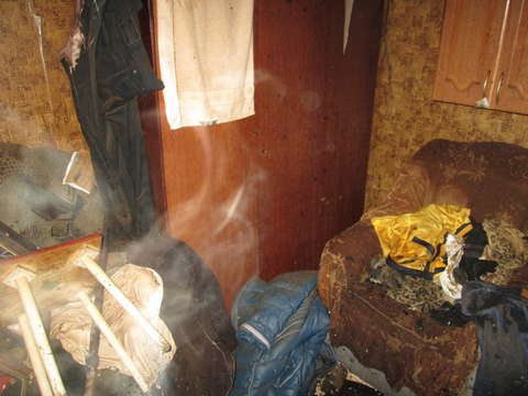 В Кирове по факту пожара, в котором погибли 2 человека, проводится доследственная проверка. 