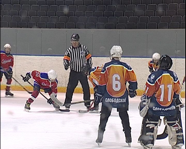 В Кирово-Чепецке продолжаются игры турнира 