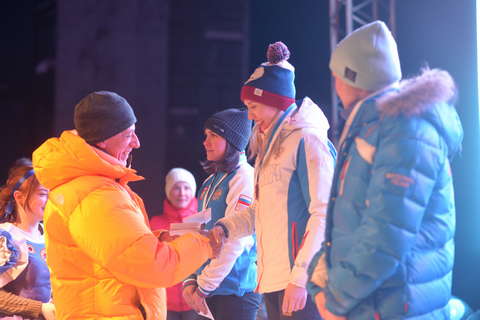 Кировские ледолазы стали победителями и призерами чемпионата Европы и Кубка мира по ледолазанию.