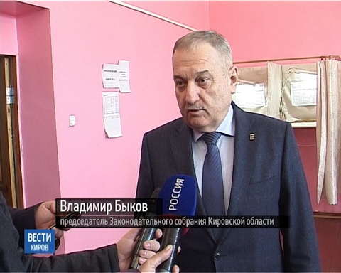 В день президентских выборов руководители региона и города  голосовали и за лучшие проекты по благоустройству города