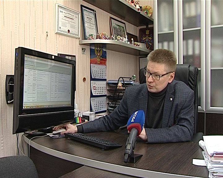 Прокуратура проверила ведение электронных дневников в школах