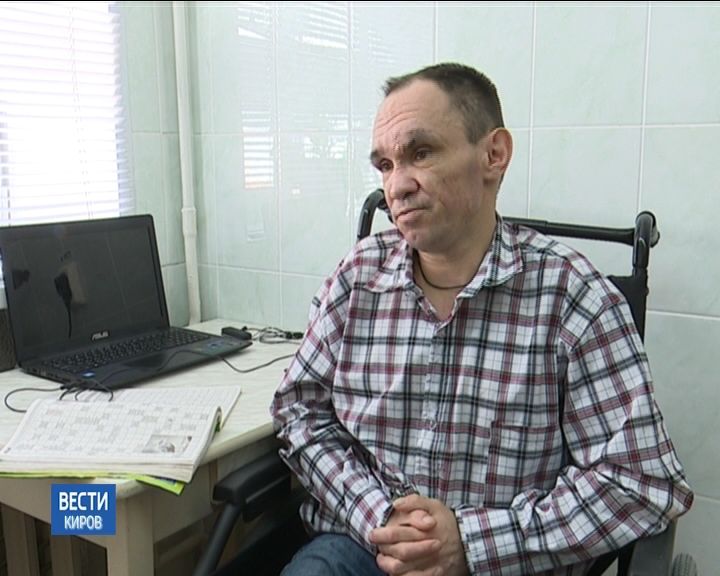 Бездомный инвалид, проживший несколько лет на теплотрассе, наконец, нашел приют