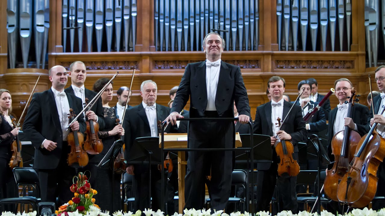 В Кирове выступит Симфонический оркестр Мариинского театра под руководством Валерия Гергиева.