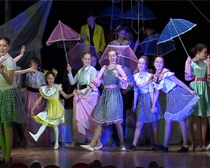Благотворительный спектакль для воспитанников школ-интернатов, детей-инвалидов и многодетных семей