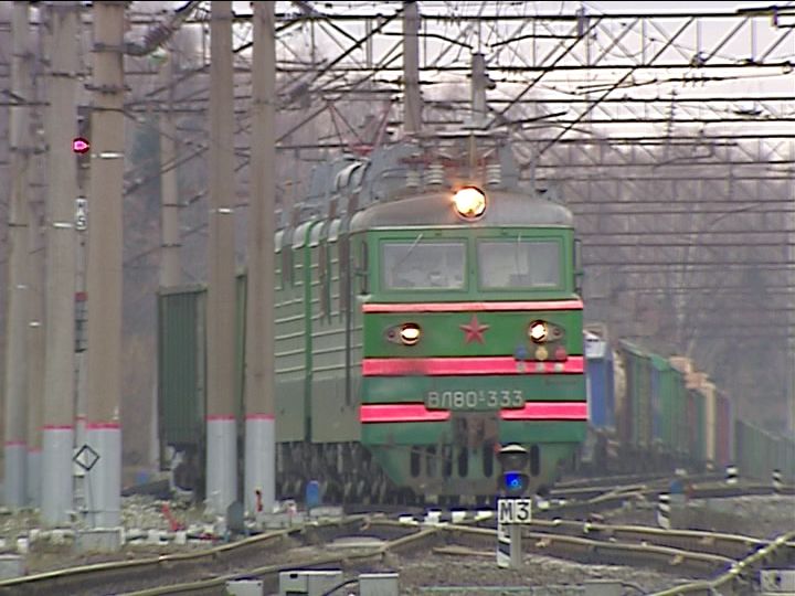 На железнодорожных станциях введен режим 