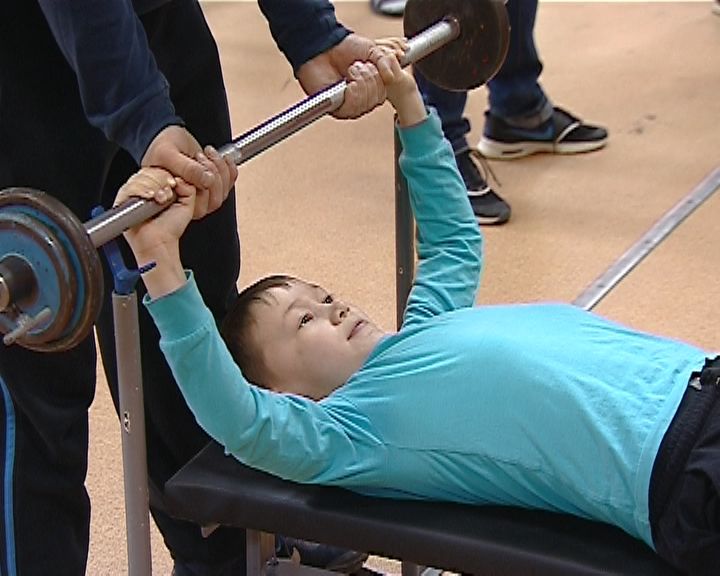 В Кирове прошел турнир по программе силового двоеборья