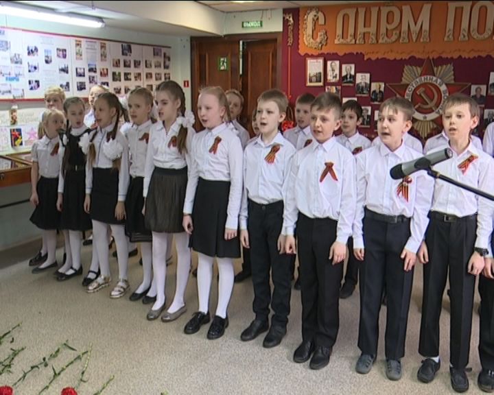 Поздравление ветеранов Кировского дома-интерната