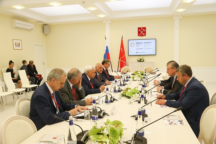 Кировская область и Санкт-Петербург подписали соглашение о сотрудничестве.