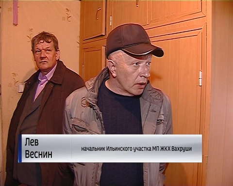 В селе Ильинском Слободского района больше десяти лет не могут отремонтировать крышу 