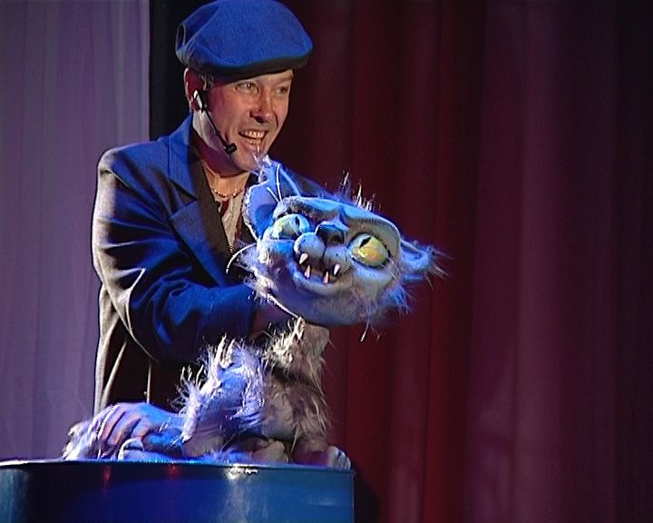 Кировский театр кукол готовится к премьере спектакля «Уличный кот по имени Боб»