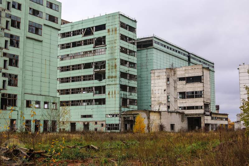 В Яранске взорвали здание старого элеватора (ВИДЕО).