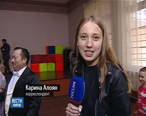 Жители Нововятского района окунулись в атмосферу исторических танцев