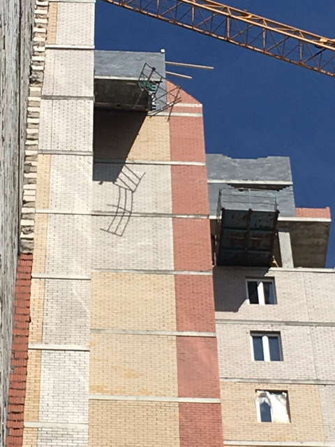 В Кирове на стройке многоэтажного дома погибли двое рабочих.