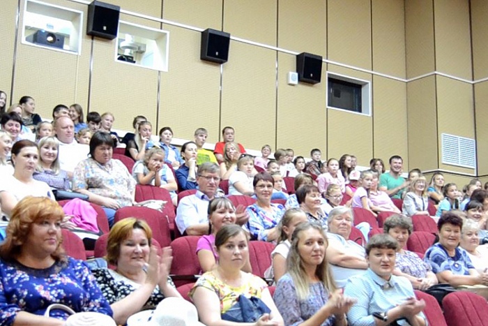 При поддержке российского Фонда кино в Яранске открылся кинозал.