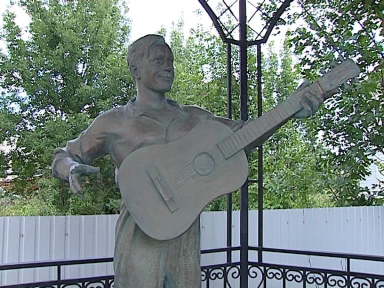 В Нолинске открыли памятник Борису Чиркову