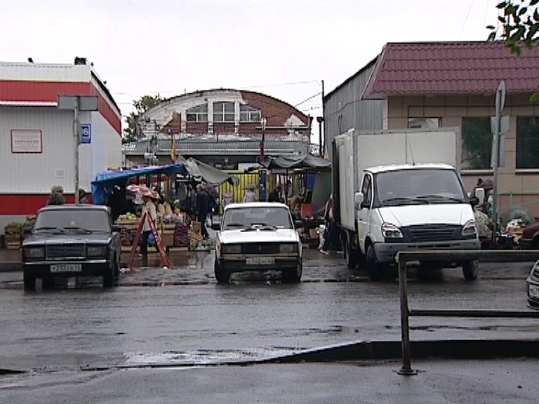 Администрация опровергла слухи о закрытии Октябрьского рынка