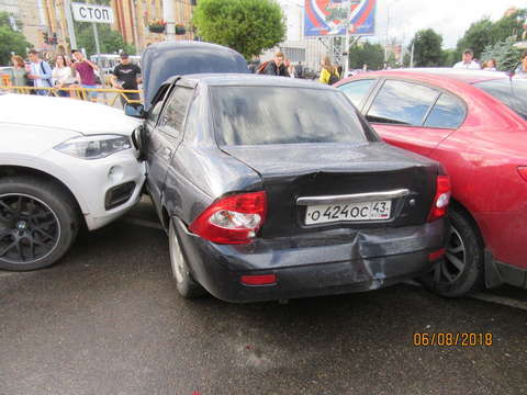 Стали известны новые подробности массового ДТП у администрации г. Кирова.