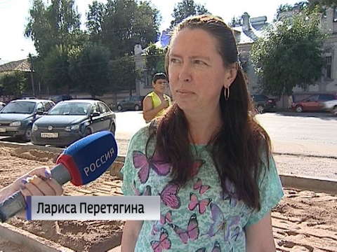 В Кирове продолжается укладка тротуаров