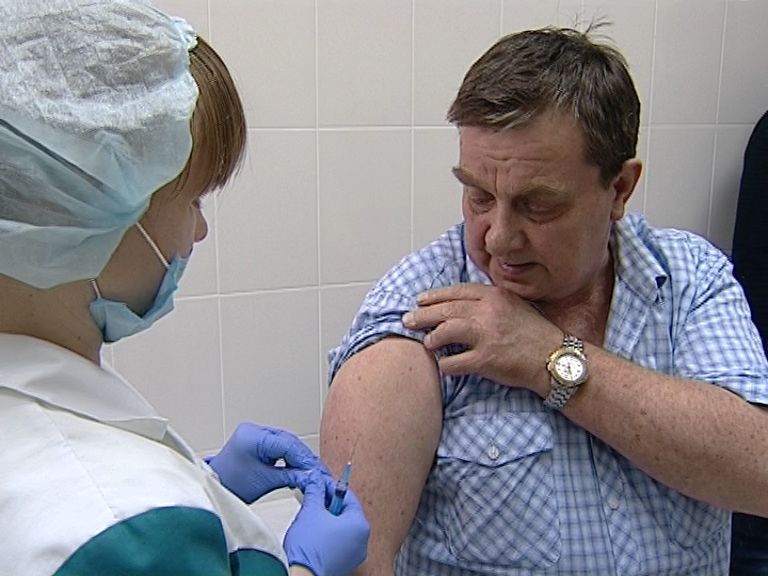 В Кирове началась вакцинация против гриппа