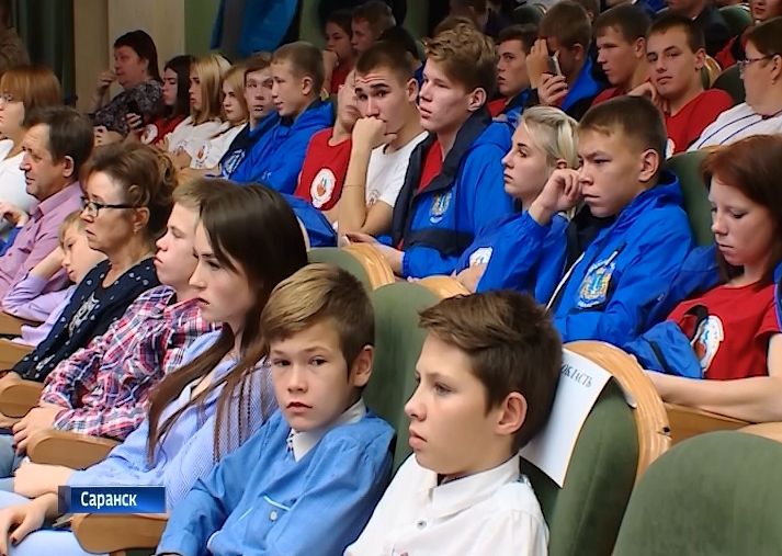 Сборная Кировской области вошла в число призеров окружного фестиваля 