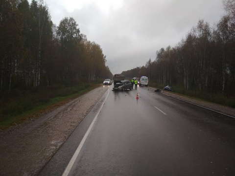 В Юрьянском районе столкнулись две иномарки: 4 человека пострадали. 