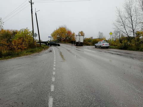 В Оричевском районе ВАЗ-21124 врезался в «Багем 27855».