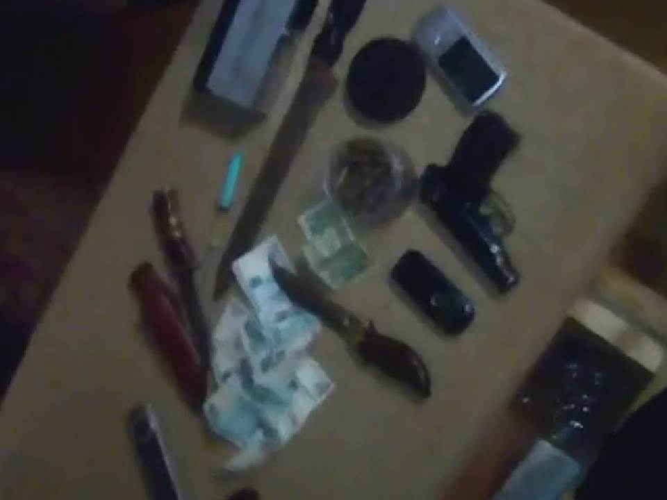 В доме жителя Нововятского района полиция обнаружила патроны и порох.