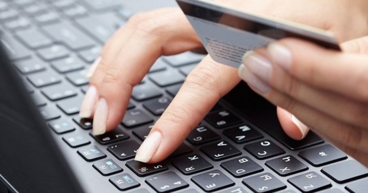 При оформлении займа в интернете две кировчанки стали жертвами мошенников.