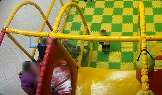 СКР: по факту травмирования ребенка в ТРЦ на улице Щорса начата доследственная проверка.