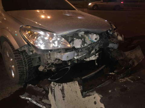 На улице Луганской столкнулись две иномарки.