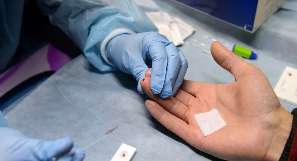 В Кирове можно сдать экспресс-тест на ВИЧ в мобильных пунктах.