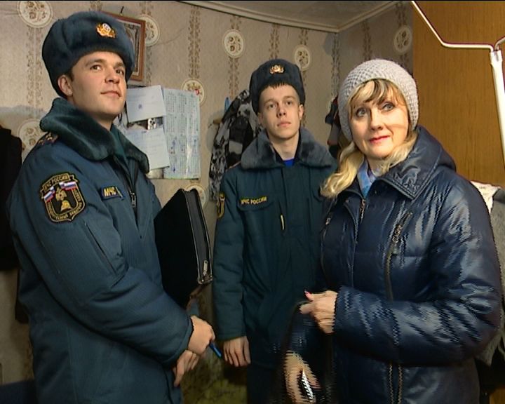 Сотрудники МЧС напомнили многодетным семьям о правилах безопасности