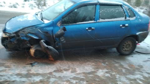 В Кирове "Лада Калина" врезалась в рейсовый автобус: пострадали 7 человек.
