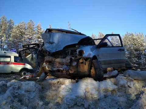 В Орловском районе ВАЗ-2115 врезался в "Nissan Teana": пострадали четыре человека, в том числе годовалый ребенок.