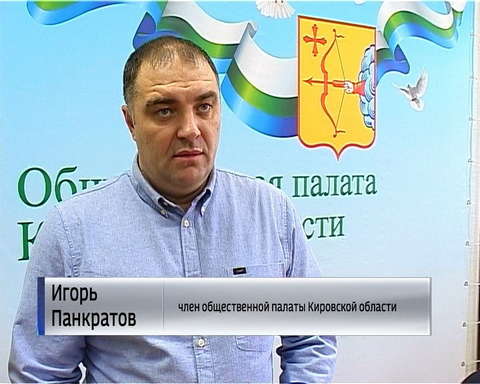 С наступлением зимы остро встает проблема парковок 