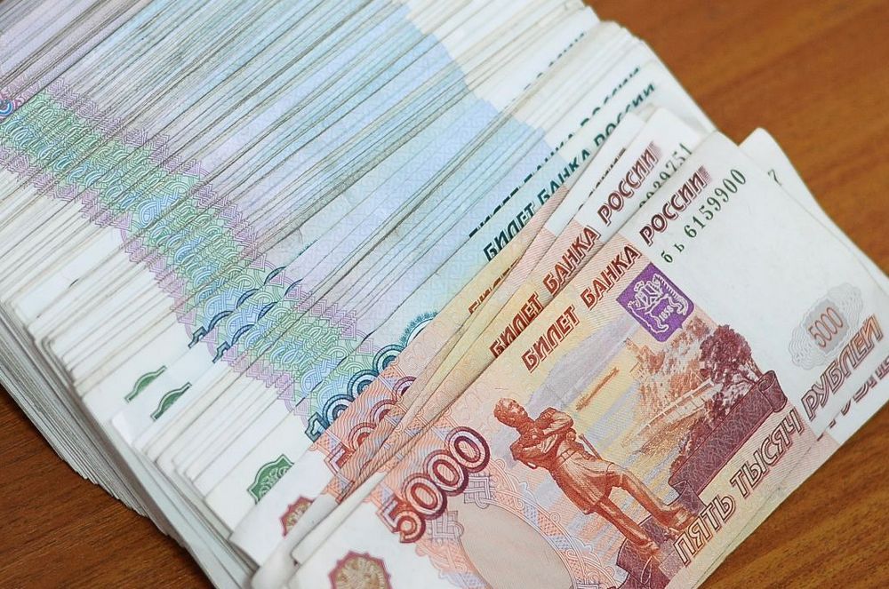 Житель Кирова задолжал по алиментам 700 тысяч рублей.